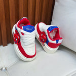 tenis de Spidey con juguete giratorio